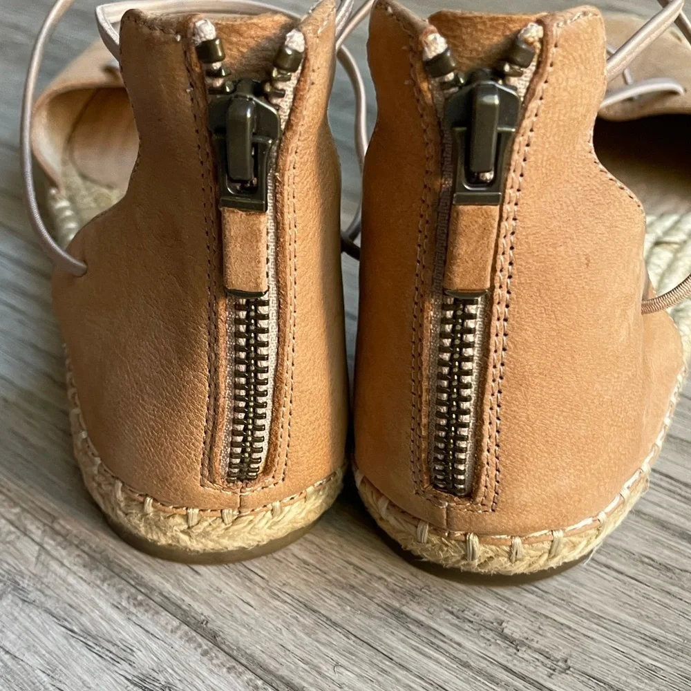 Eileen Fisher Tan Leather Espadrille Flat Elastic Straps Zip Heel Closure SZ 7